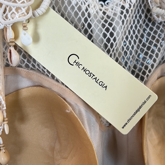 Soft, flowing knife pleated Boho bridal gown by Chic Nostalgia, size 2 NWT - Picture 8 of 9